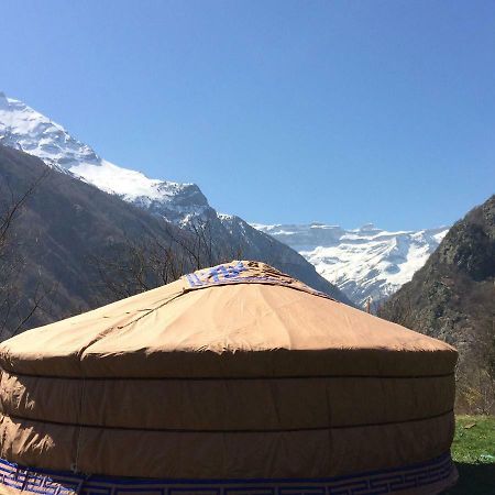 Yourtes Mongoles Gavarnie Gedre Bagian luar foto