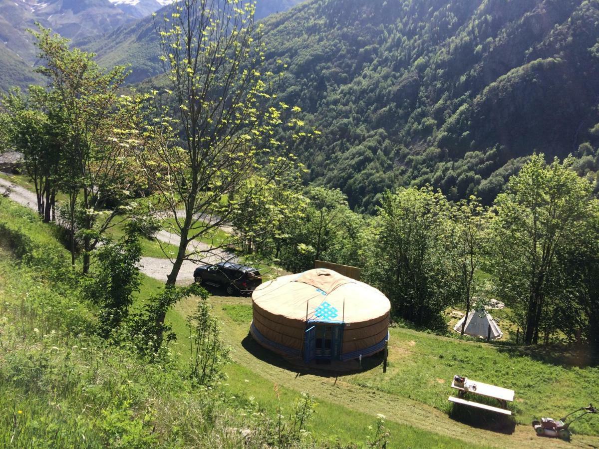 Yourtes Mongoles Gavarnie Gedre Bagian luar foto